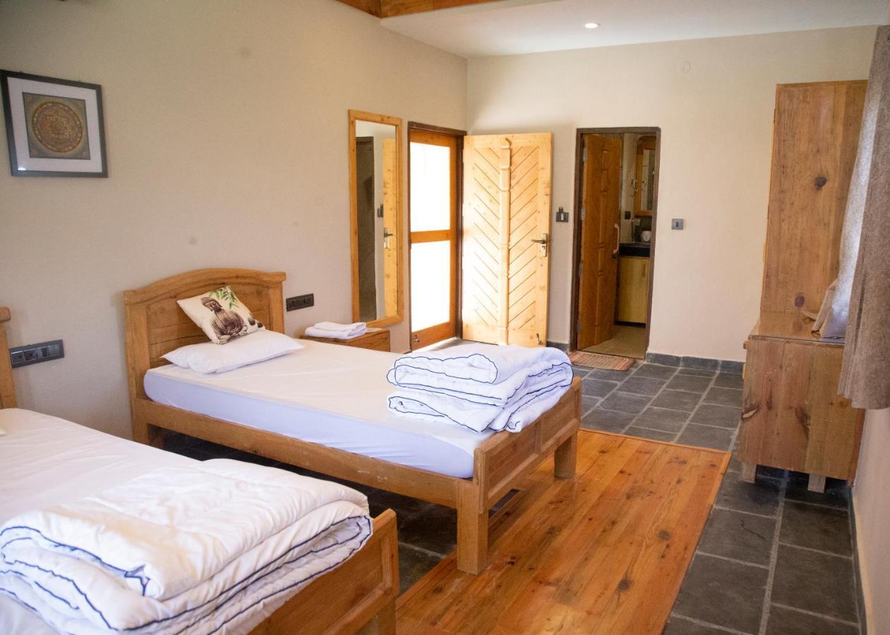 Osho Himalayas Wellness Resort Kangra Extérieur photo