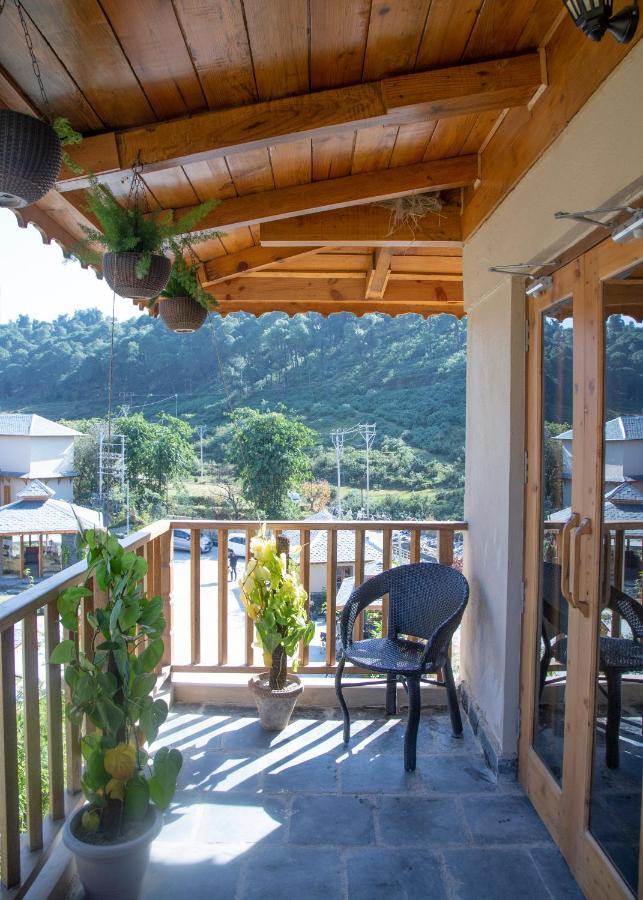 Osho Himalayas Wellness Resort Kangra Extérieur photo