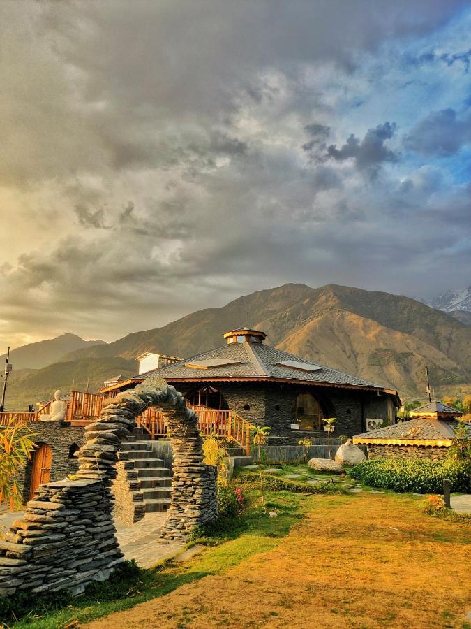 Osho Himalayas Wellness Resort Kangra Extérieur photo