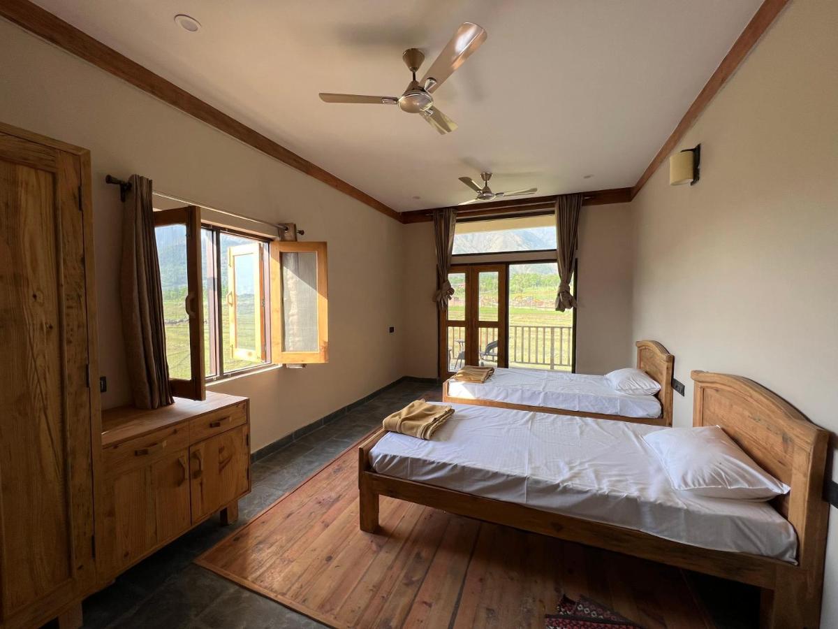 Osho Himalayas Wellness Resort Kangra Extérieur photo