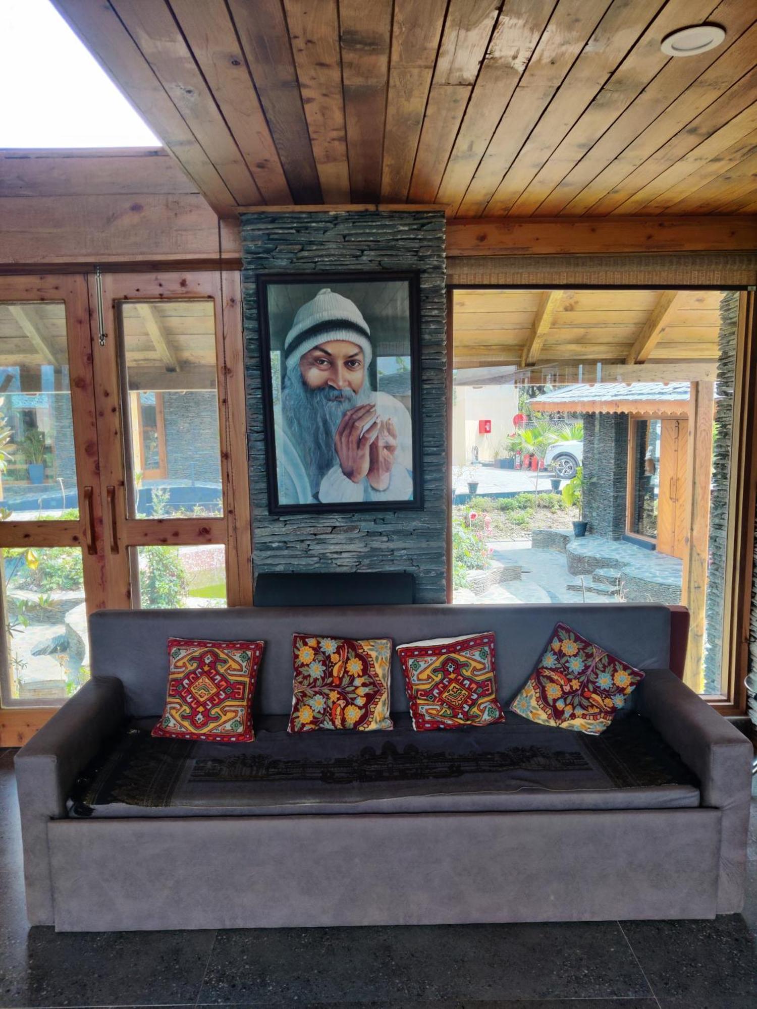 Osho Himalayas Wellness Resort Kangra Extérieur photo
